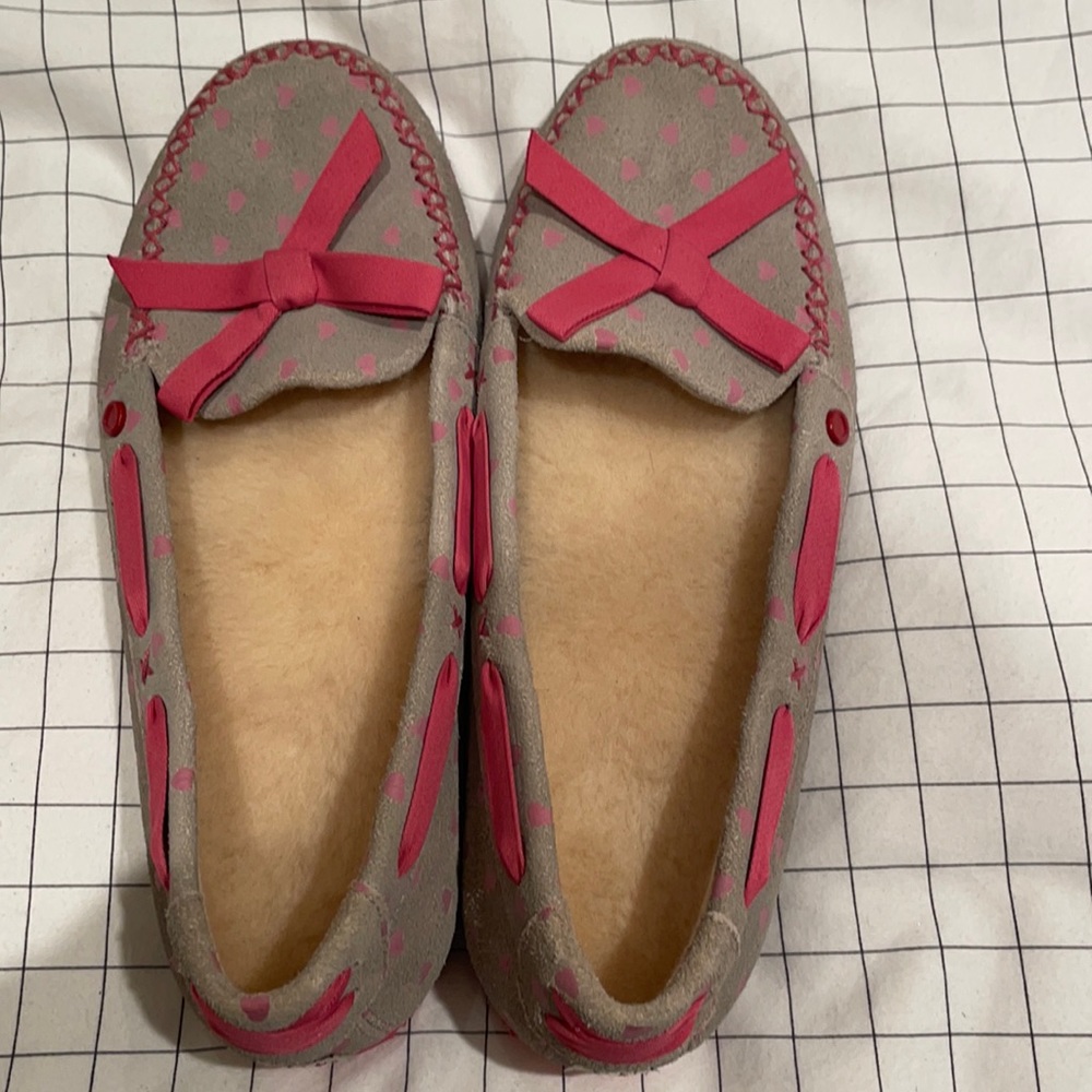 Size 5 UGG women’s moccasins